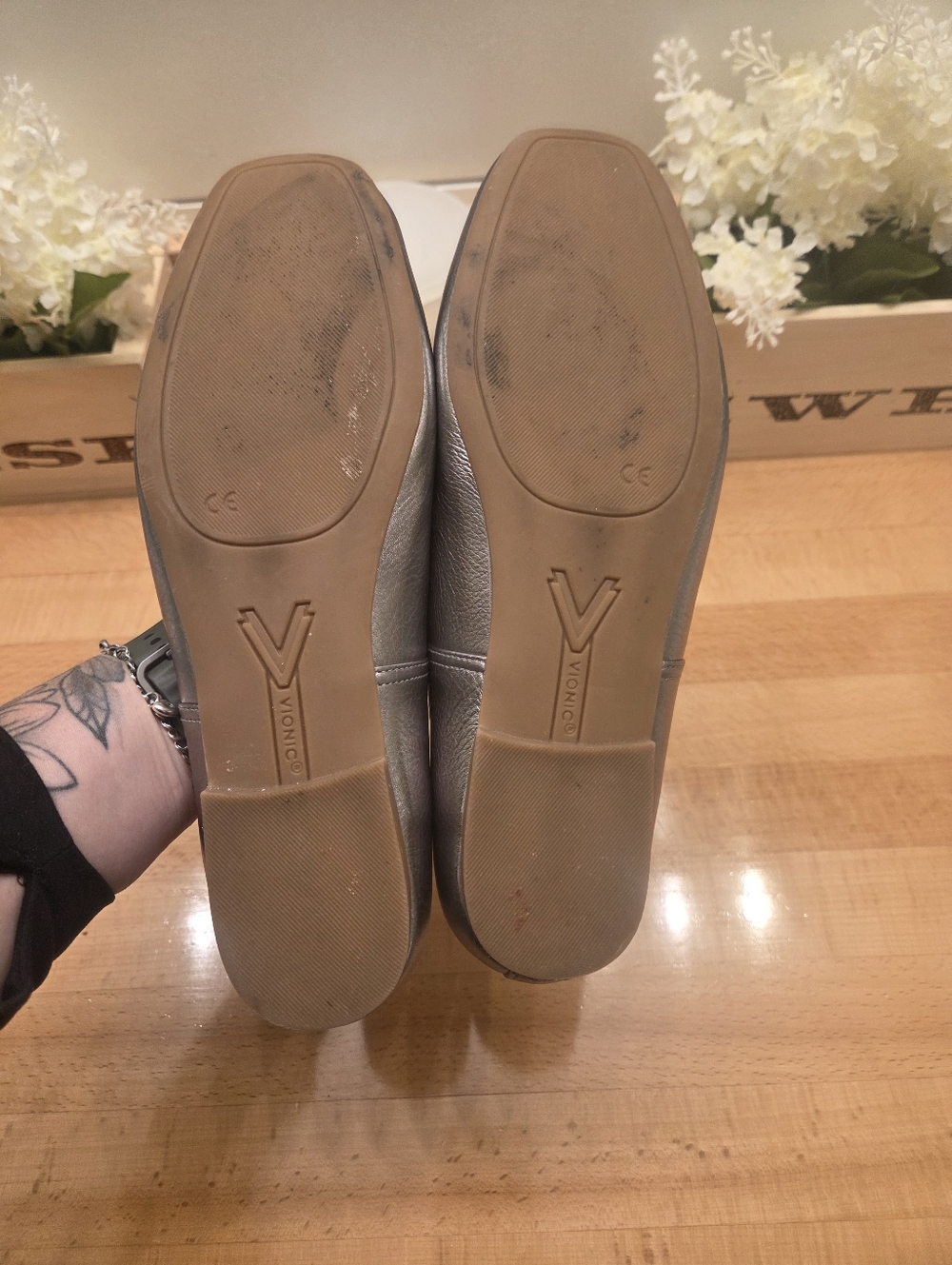 Vionic Orinda Square Toe Ballet Flats Pewter Genuine Leather Women's Size 8.5 - Picture 9 of 9